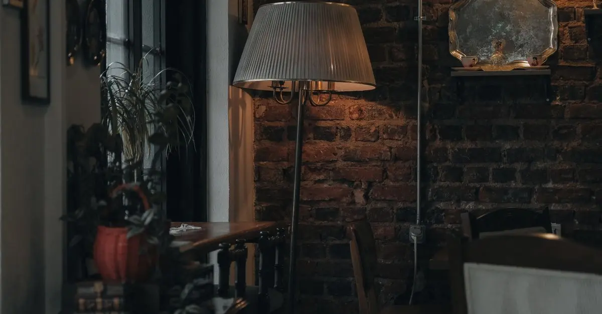 10 Idee Fai Da Te per Decorare il Tuo Soggiorno con Stile